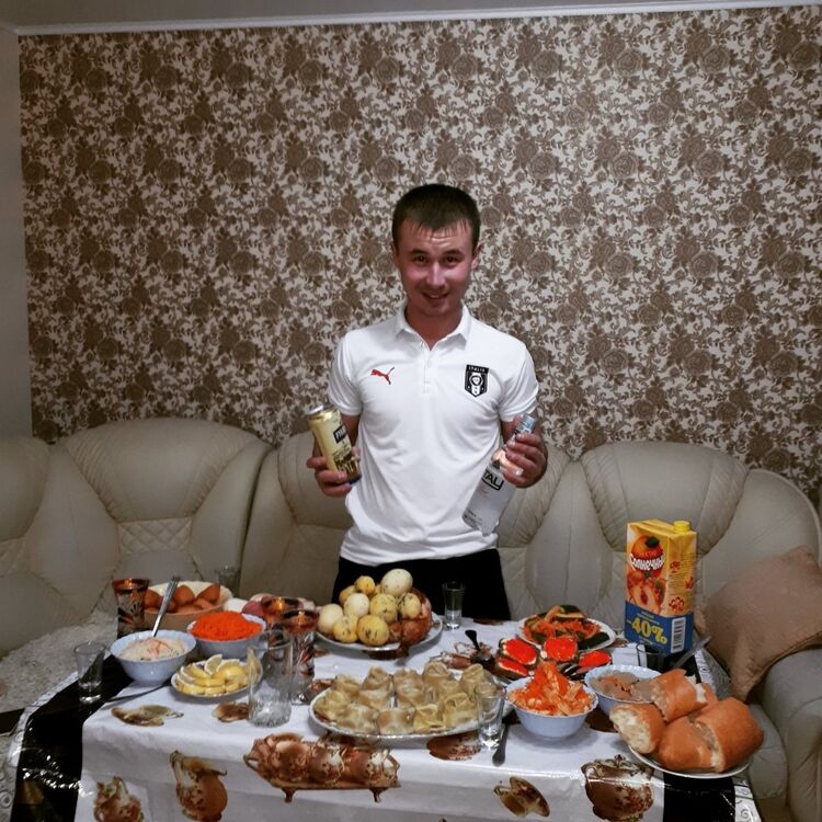  ,   RUSLAN, 31 ,   ,   , c 