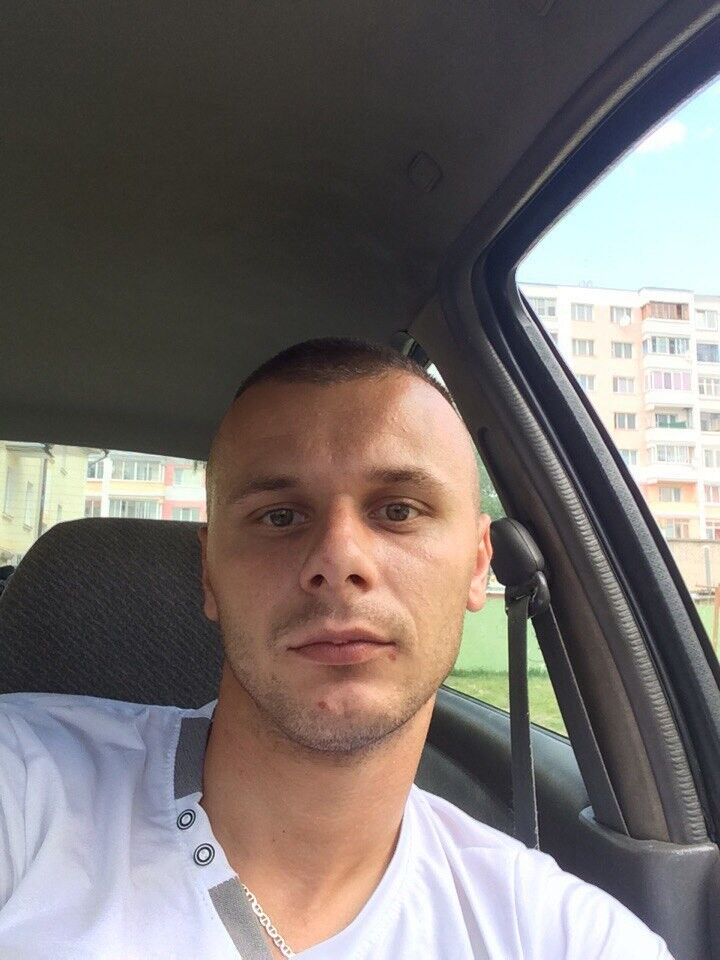  9890580  , 33 ,    