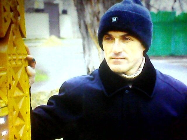  ,   Oleg, 54 ,   