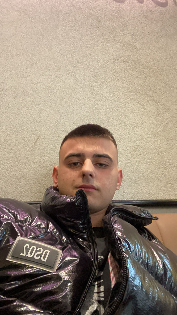  ,   Alex, 24 ,   ,   