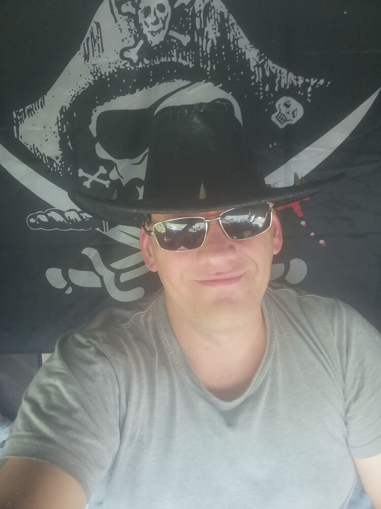  44550640  , 47 ,    