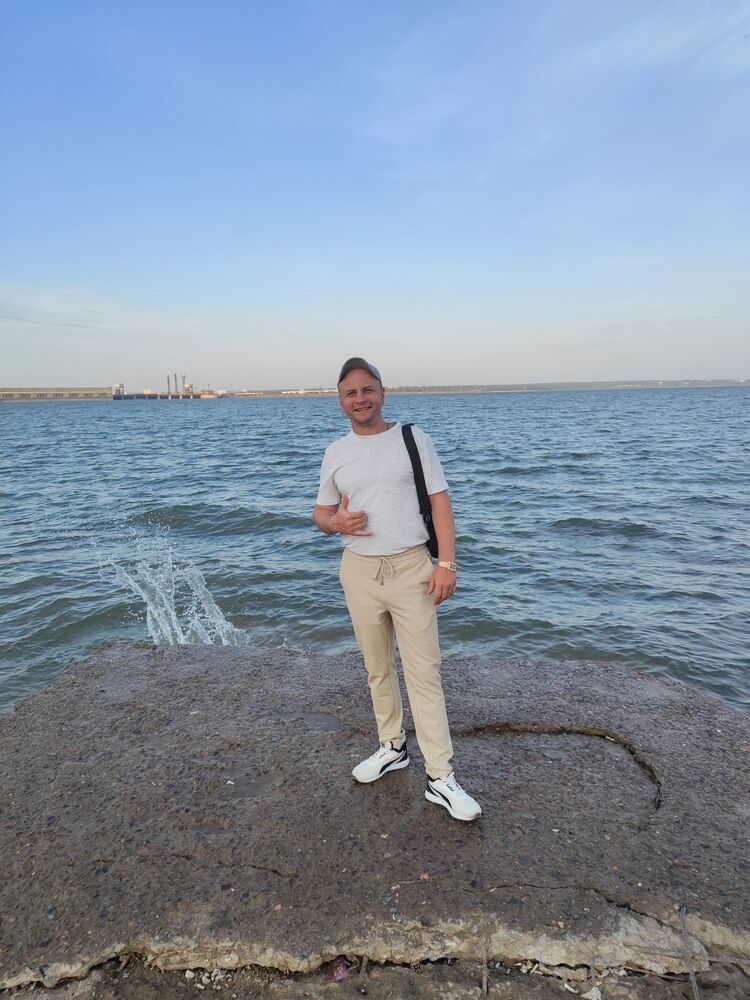  ,   Aleks, 33 ,   ,   , c , 