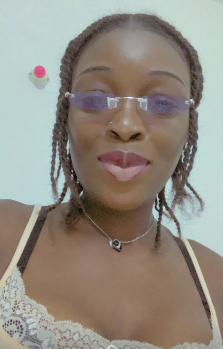  30170860  Queen, 32 ,    Cotonou
