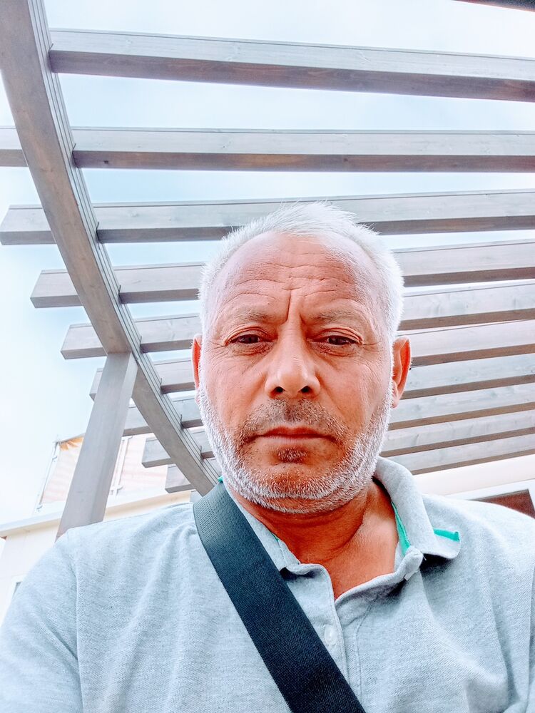  46966180  Namiq, 48 ,    