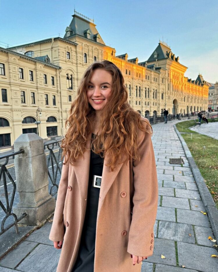 ���� 53518180 ������� �����, 32 ����, ���� ���������� � ����������