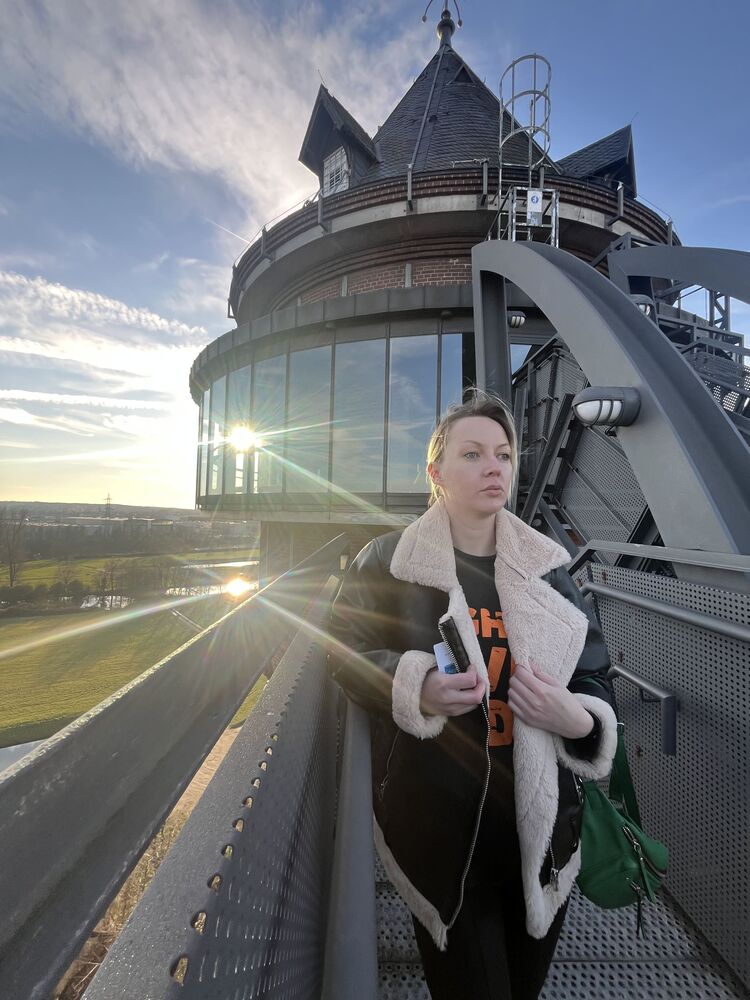  Gelsenkirchen,   Tania, 38 ,   ,   , c 