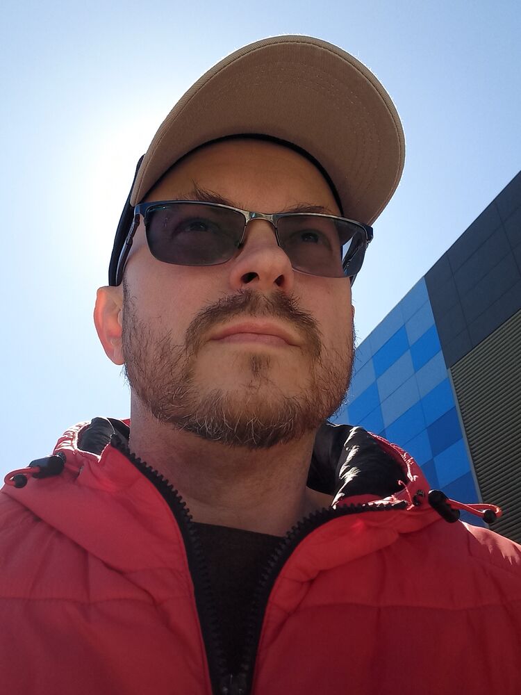  50910710  Pavel, 47 ,    