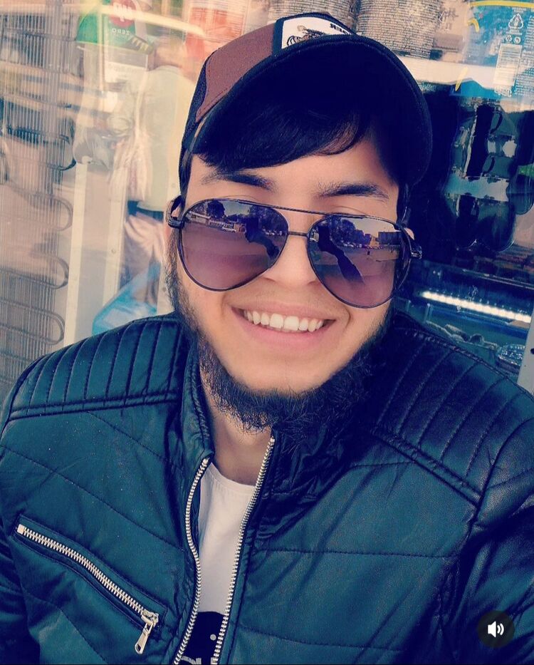  45605650  , 24 ,    