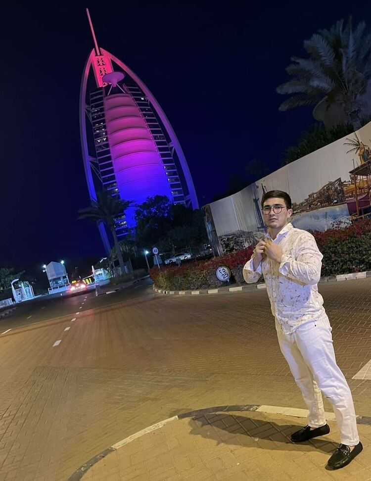  ,   Mukhammad, 28 ,   ,   , c 