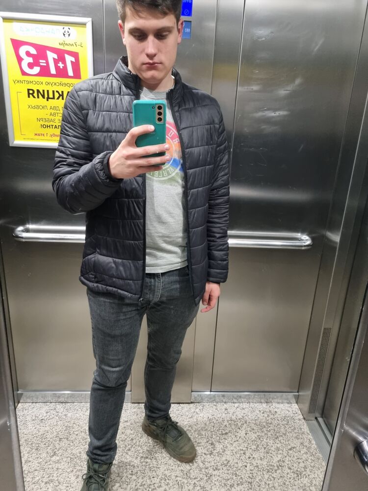  37167530  , 26 ,    