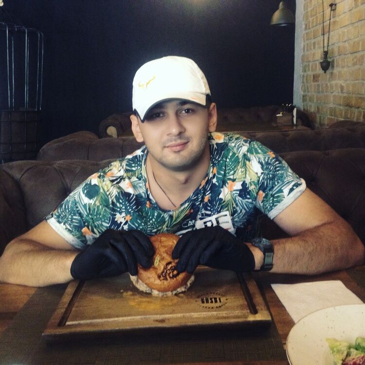  ,   Abror, 31 ,     , c 