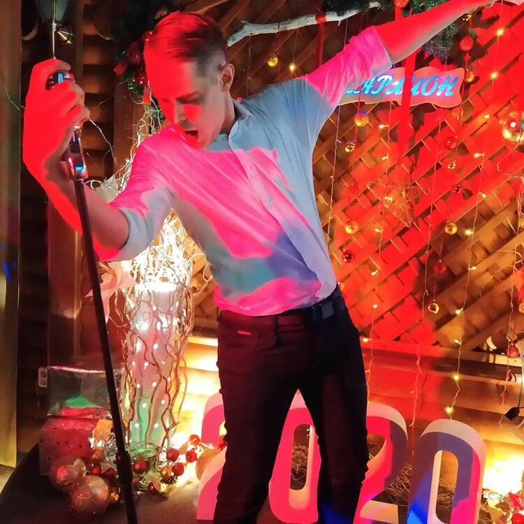  ,   Nikita, 35 ,  