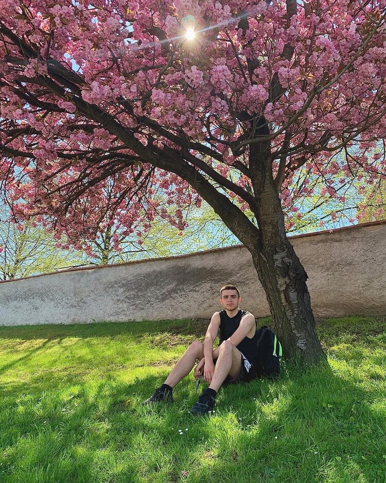  22879520  Sasha, 24 ,    Praha
