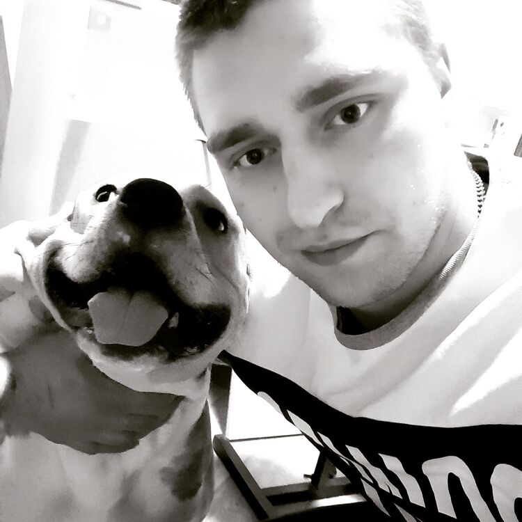  18857650  , 32 ,    -