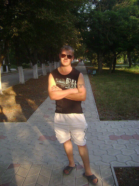  ,   Maxim, 33 ,   