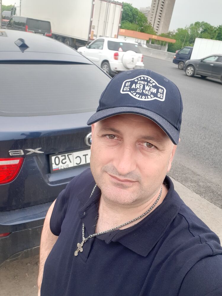  28352390  , 39 ,    