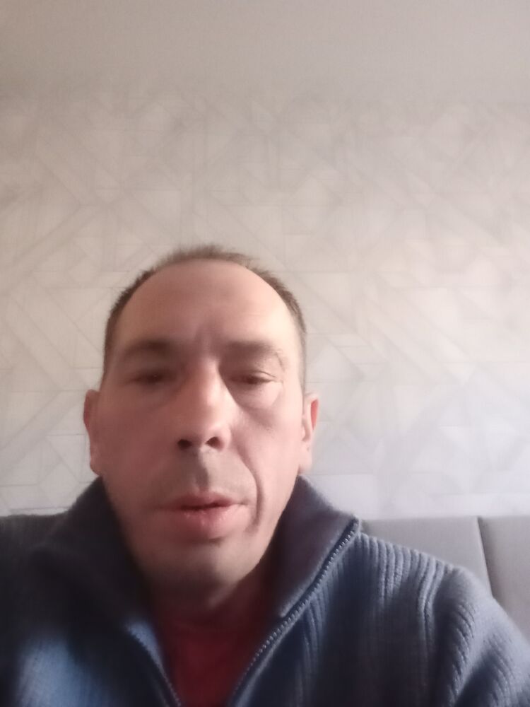  50632920  Sergei, 47 ,    