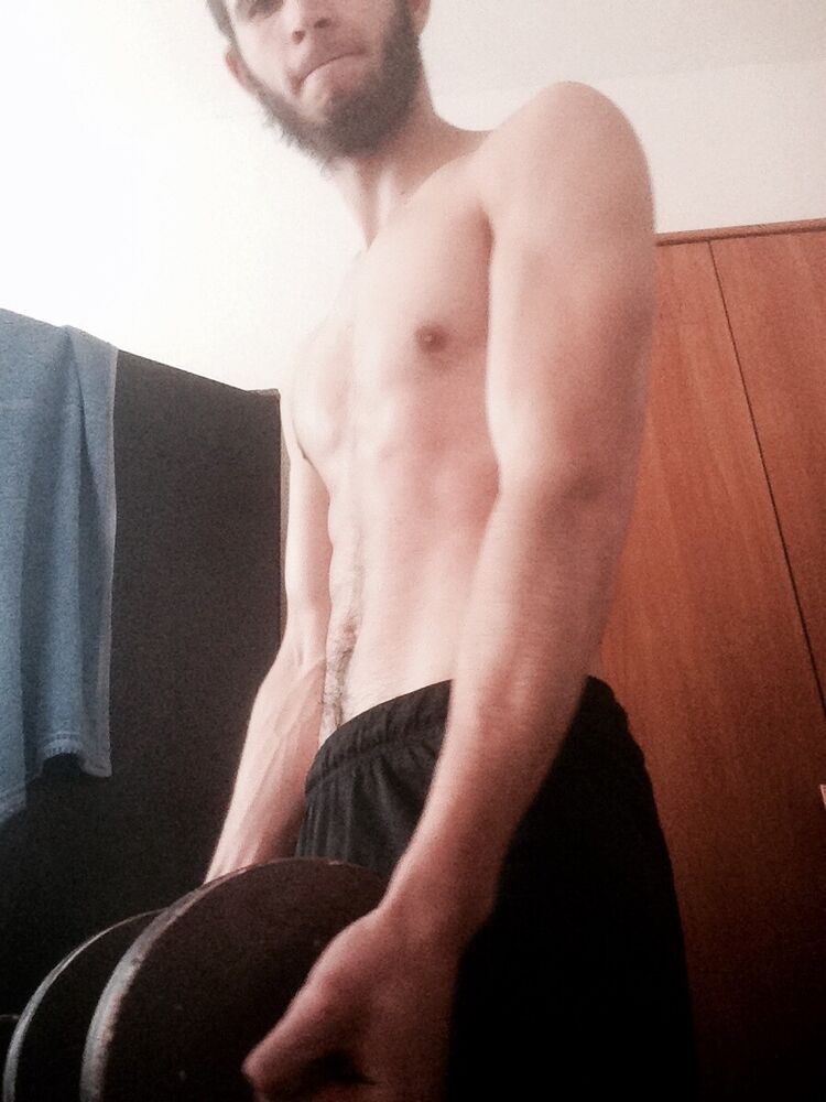  22424040  Misha, 23 ,    
