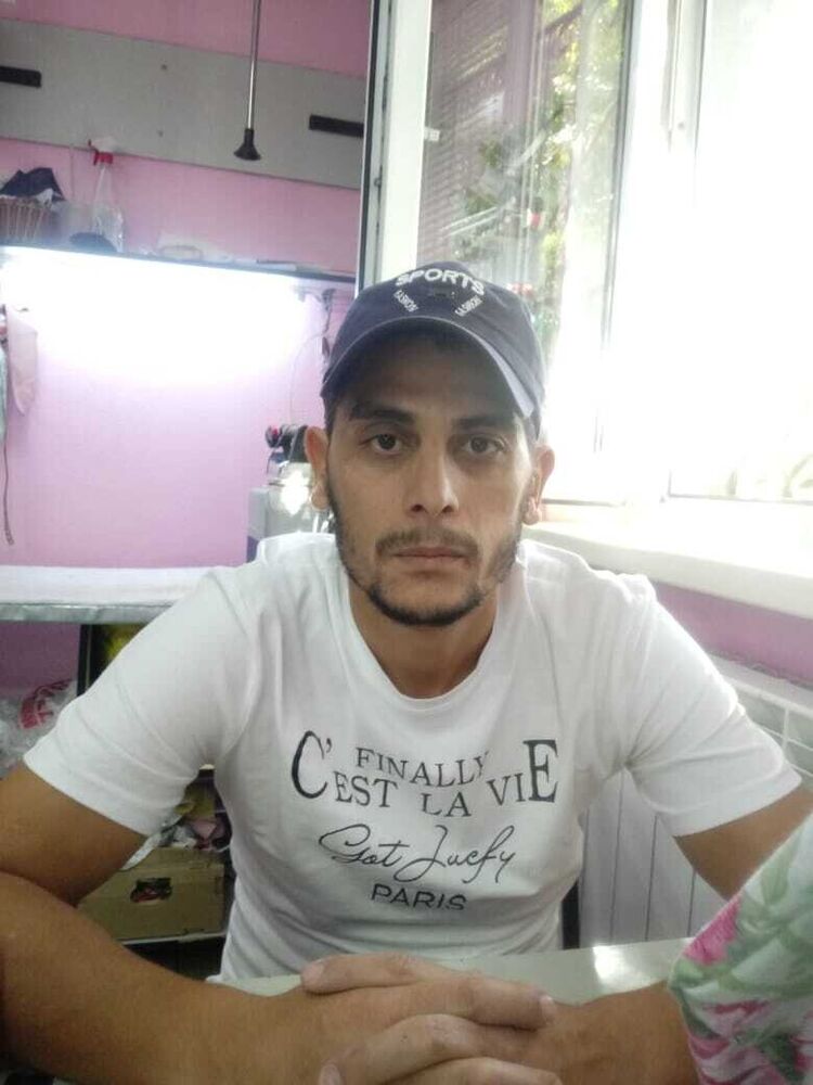 ,   , 40 ,   ,   , c 