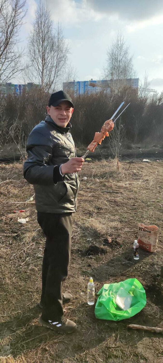  ,   Vitaly, 32 ,   ,   