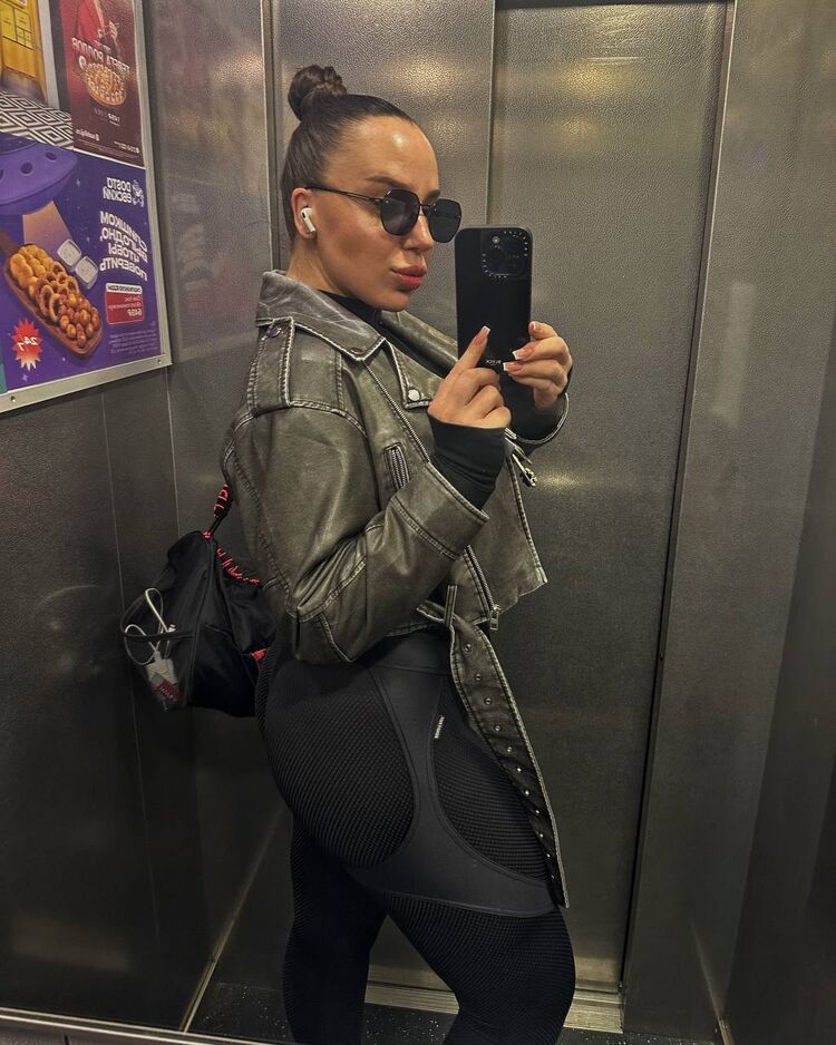  54695930  , 28 ,    -