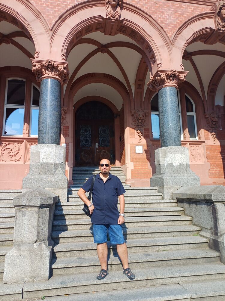  ,   Yri, 50 ,   ,   , c , 