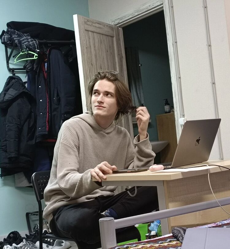 ���� 40376890 ����� ������, 20 ���, ���� ���������� � �����-����������