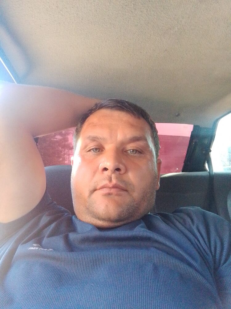  44312670  Umidjon, 41 ,     