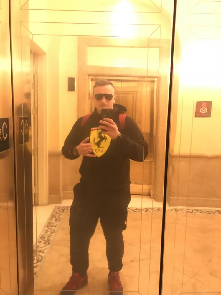  11805410  Vadim, 30 ,    