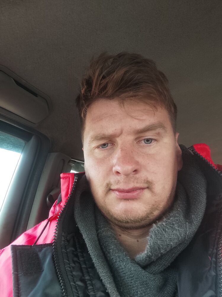  47319630  Yraslav, 31 ,    