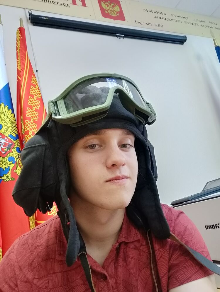  46969320  , 18 ,    