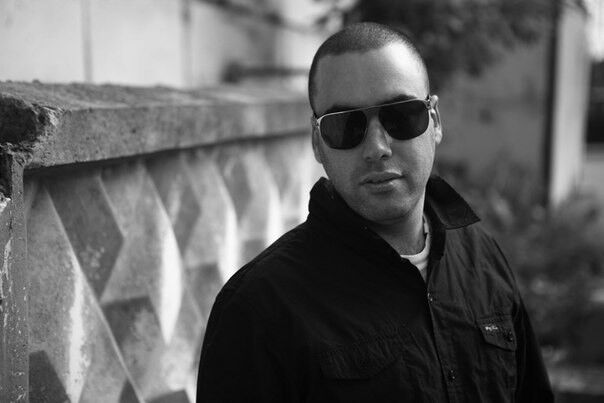  ,   Max, 39 ,   