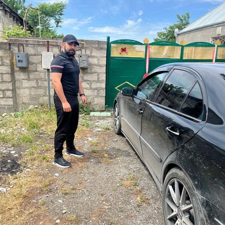  43453140  Elvar, 28 ,    