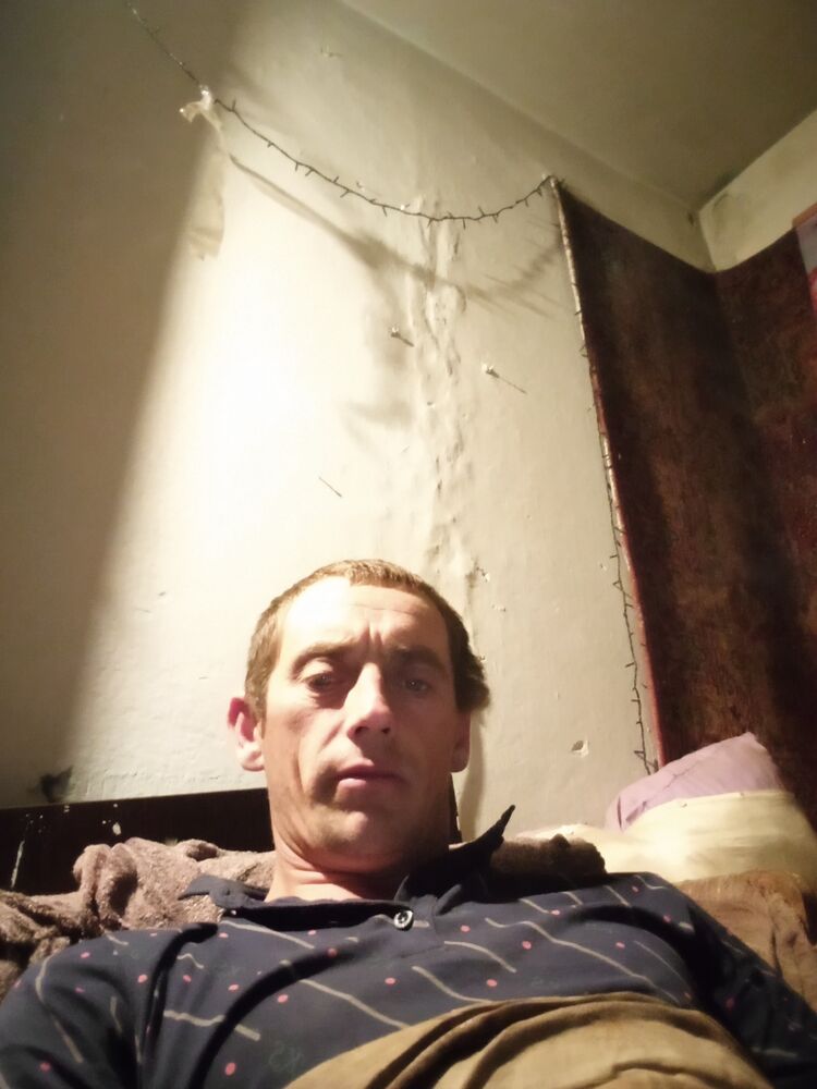  37604340  , 35 ,    