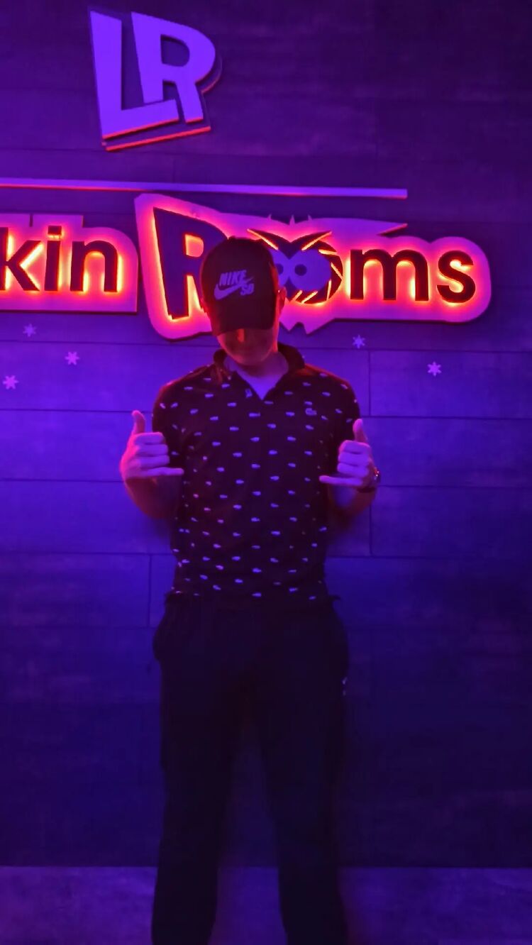  ,   Artyom, 21 ,   ,   , c , 