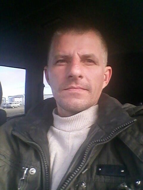  ,   Vadim, 48 ,   