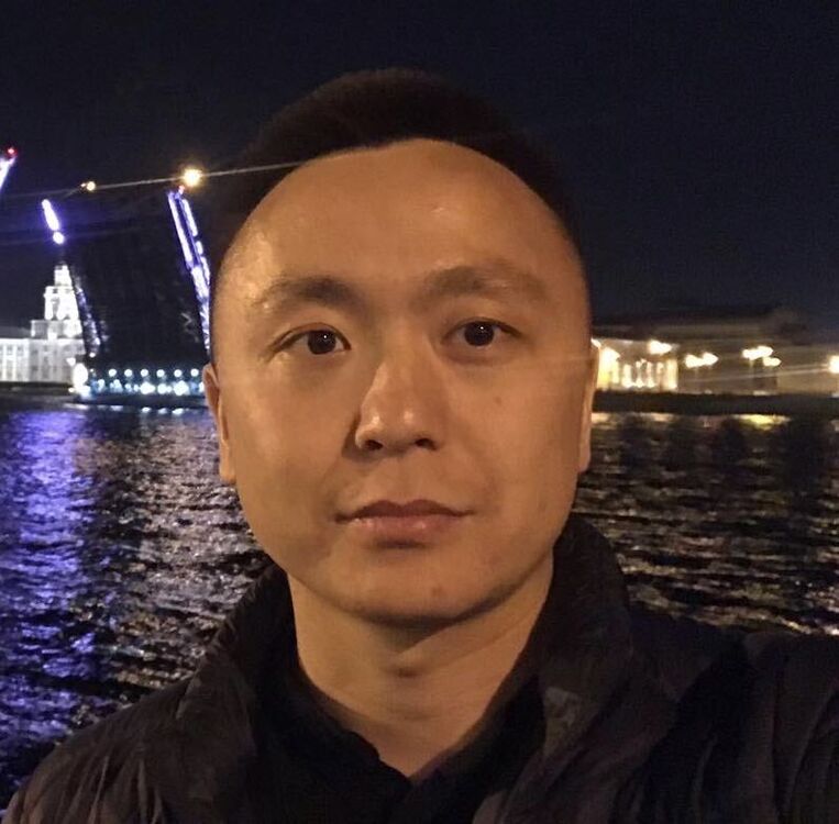  26067990  , 33 ,    -