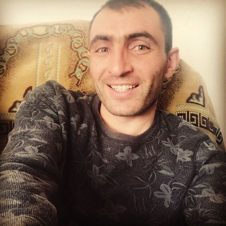  ,   Hrant, 37 ,   