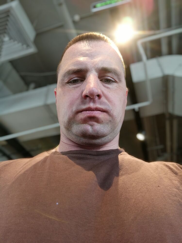  ,   Dima, 44 ,   ,   , c , 