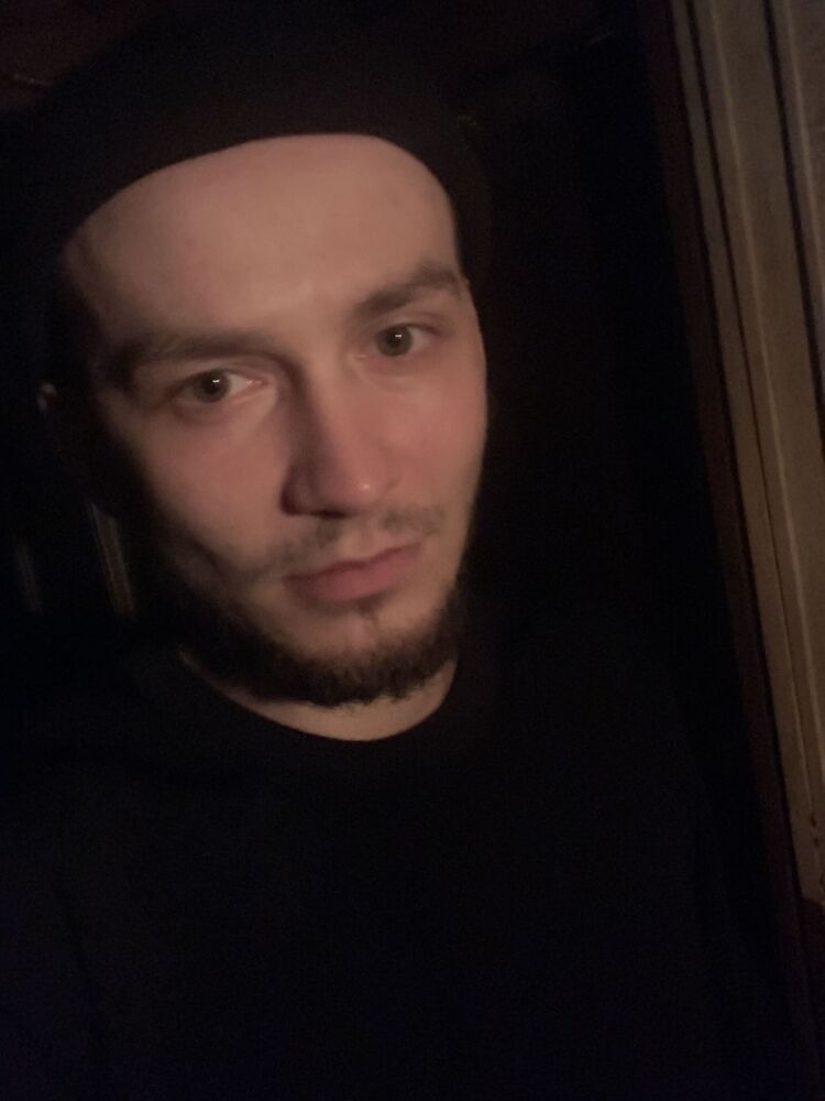  32667180  , 27 ,    