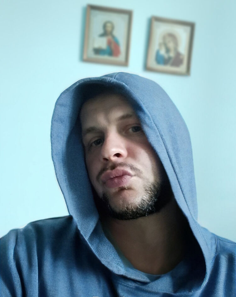  45367010  SergiusLucas, 40 ,    