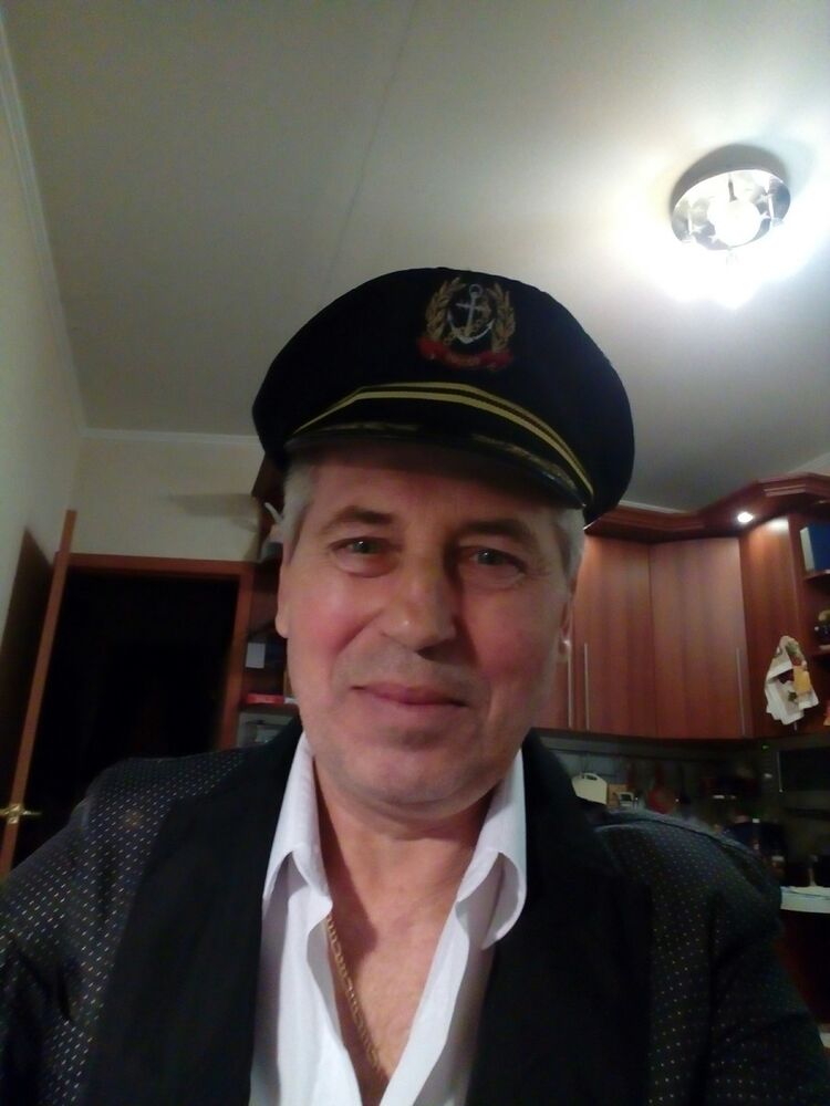  11739090  Anatolii, 69 ,    