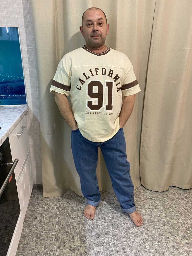  31566890  , 51 ,    
