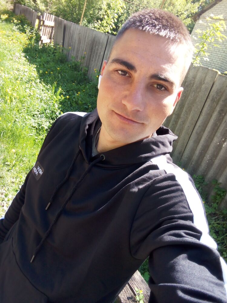  42813350  Aleksej, 28 ,    