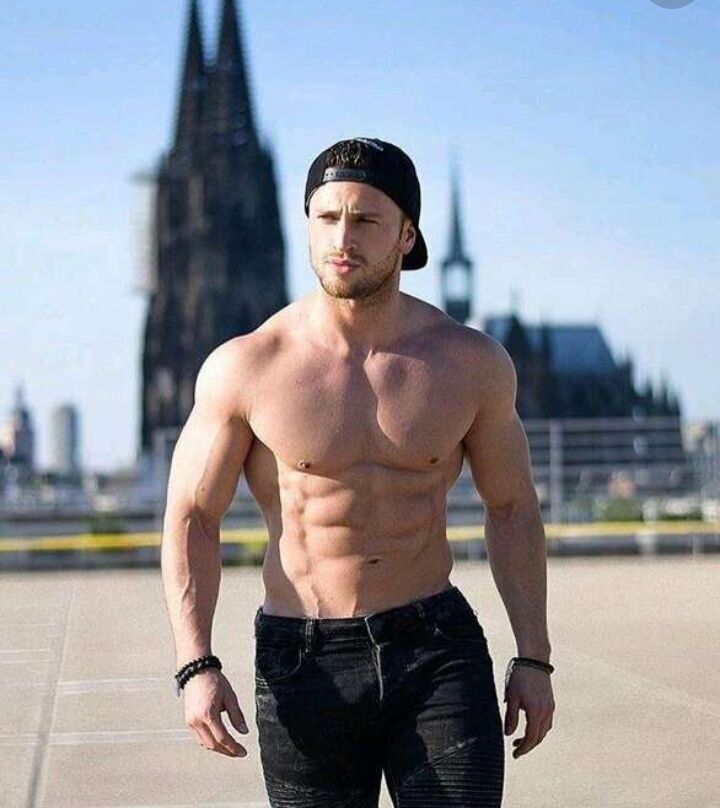  27675270  Boss, 22 ,    