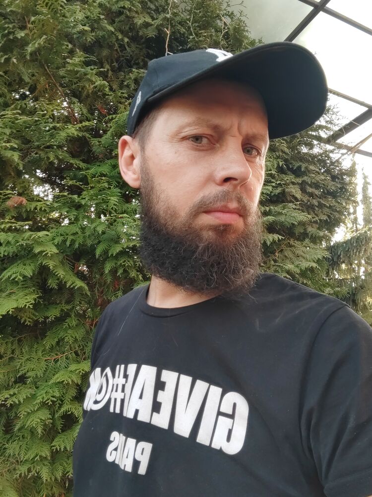  ,   Sergey, 38 ,   ,   