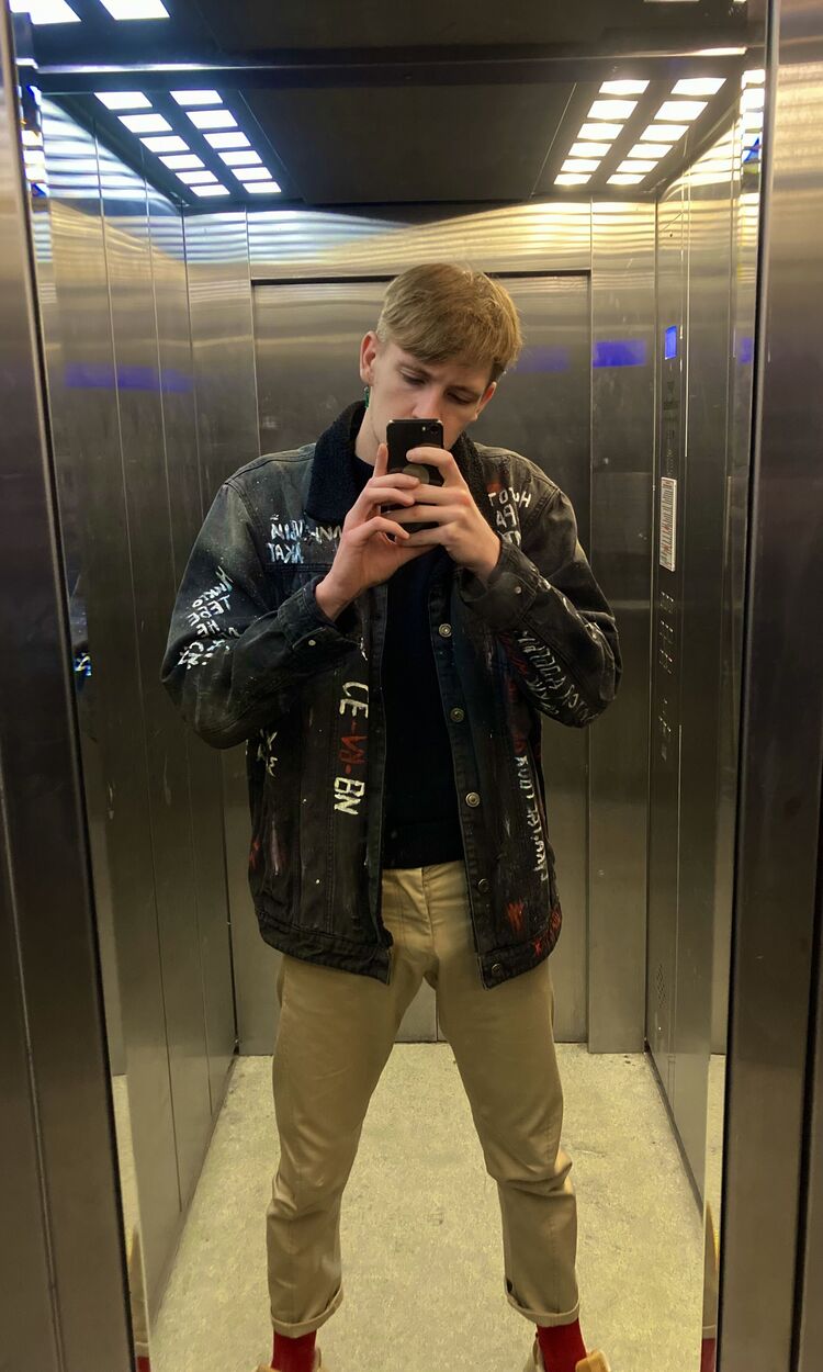  33308030  , 24 ,    