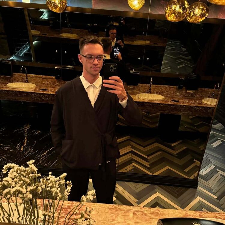  52626030  Semyon, 34 ,    