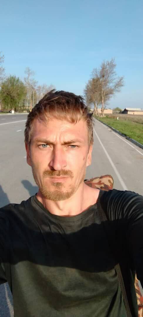  ,   Artem, 32 ,   ,   