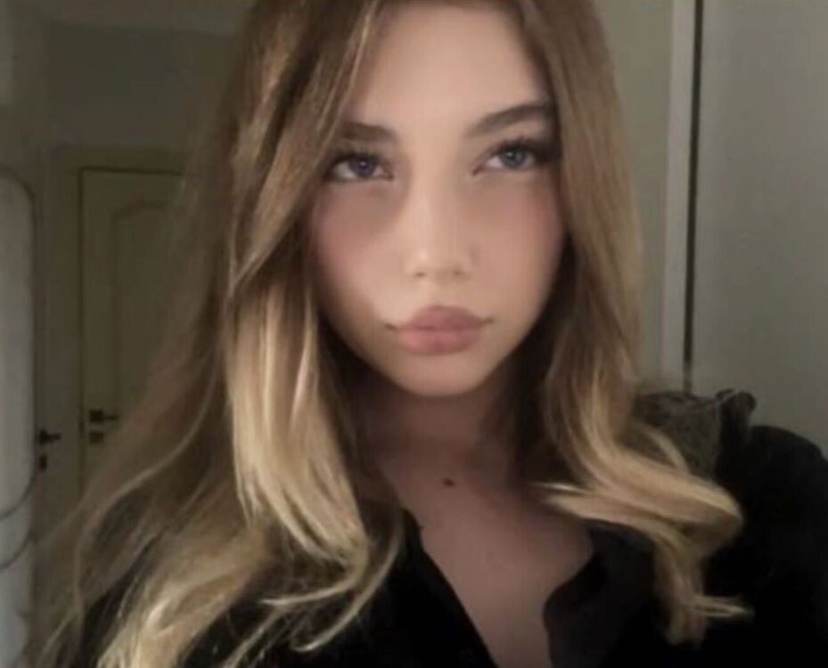 ���� 56072610 ������� Maria, 19 ���, ���� ���������� � Beverly Hills